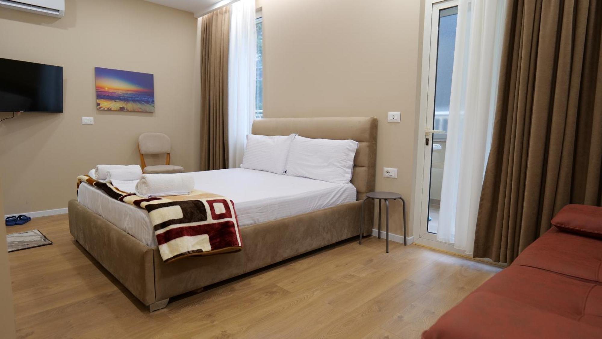 Kristi Apartments 03 Tiranë Ngoại thất bức ảnh